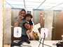 Fernanda Gentil posa com os filhos em selfie no espelho