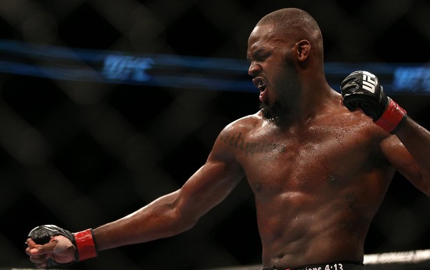 UFC 152 JOn jones e vitor belfort (Foto: Agência Getty Images)