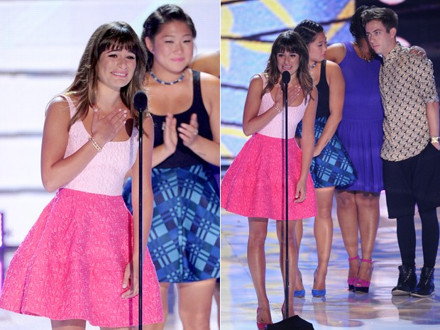 Lea Michele se emocionou no palco do Teen Choice Awards 2013, neste domingo (11) (Foto: Kevin Winter/Getty Images/AFP)
