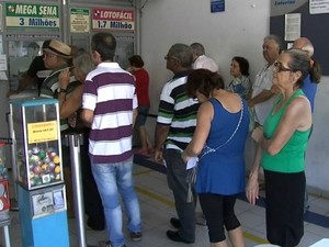 Aposta em lotérica de Jundiaí levou Mega-Sena (Foto: Reprodução / TV TEM)