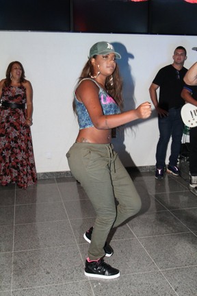 Ludmilla em evento na Zona Oeste do Rio (Foto: Anderson Borde/ Ag. News)