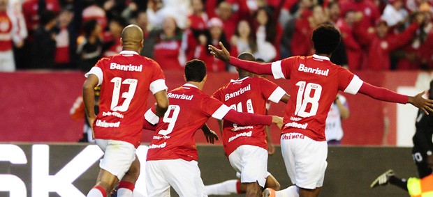 Time do Inter encerrou o Gre-Nal com média de 1,83m de altura (Foto: Alexandre Lops / Inter, DVG)