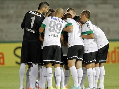 Coritiba Vai Reavaliar Elenco E Usar Parada Da Copa Para Consertar ...