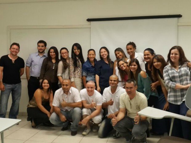 Alunos fizeram homenagem a colega e professora nesta sexta (Foto: Arquivo pessoal)