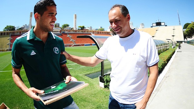 Alan Kardec e Evair Palmeiras (Foto: Marcos Ribolli / Globoesporte.com)
