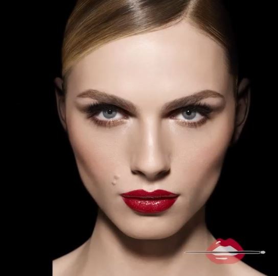 Andreja Pejic para a Make up For Ever
