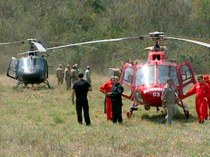 Três aeronaves são utulizadas no combate ao incêndio (Foto: Reprodução /InterTV / Jairo Martins)