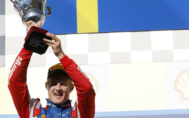 Sueco Marcus Ericsson comemora vitória na prova da Bélgica da GP2, em Spa-Francorchamps (Foto: Divulgação GP2)