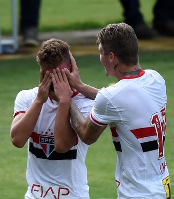 Lucas Fernandes comemora o gol contra o Botafogo (Foto: André Durão/Globoesporte.com)