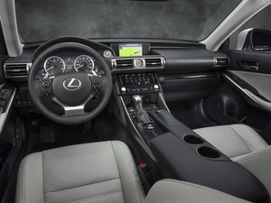 Lexus IS 250 Luxury (Foto: Divulgação) Lexus IS 250 Luxury (Foto: Divulgação)