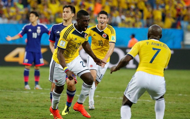Martinez gol Colômbia x Japão (Foto: Reuters)