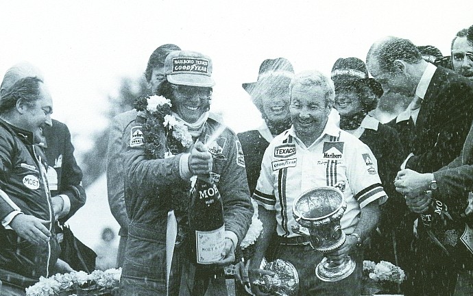 Emerson Fittipaldi e Teddy Mayer, dono da McLaren (Foto: Arquivo Pessoal) Emerson Fittipaldi e Teddy Mayer, dono da McLaren (Foto: Arquivo Pessoal)