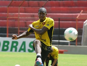 diego ivo sport (Foto: Aldo Carneiro / Pernambuco Press)