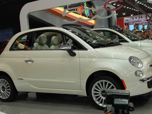 Fiat expõe o 500 (Foto: Louise Calandrino/G1)