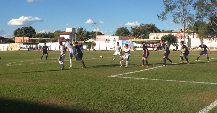 Remo e Interporto durante jogo em Porto Nacional pela Série D do Brasileiro (Foto: Vilma Nascimento/GloboEsporte.com)