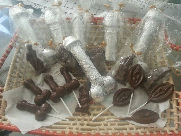 Chocolates eróticos produzidos e vendidos pela prestadora de serviços Ana Alice Sandoval, de Brasília (Foto: Ana Alice Sandoval/Arquivo Pessoal)