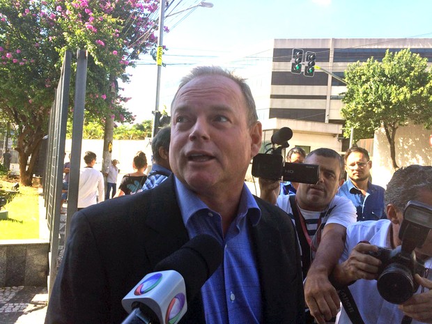 André Gerdau deixa sede da PF em São Paulo (Foto: Glauco Araújo/G1)