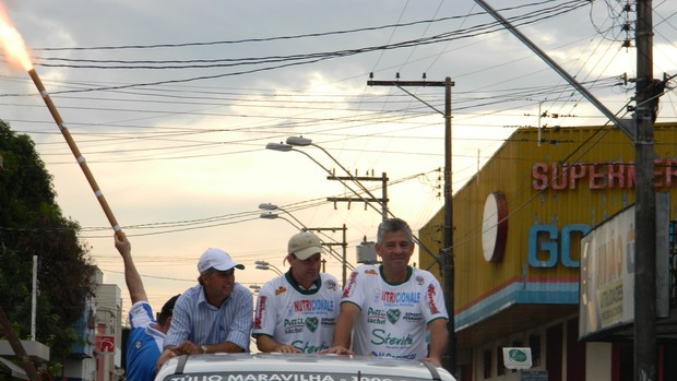 Túlio Maravilha - Tanabi - camionete (Foto: Marcos Lavezo / Globoesporte.com)