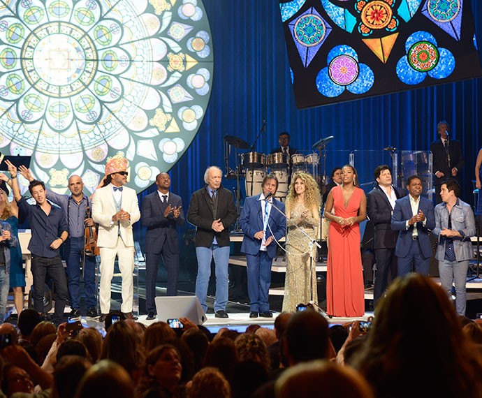 Cantores de várias gerações cantaram ao lado de Roberto Carlos (Foto: Ellen Soares/Gshow)