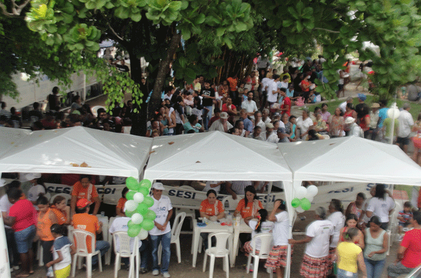 Ação Global atrai centenas de pessoas à Angical (Foto: Katylenin França)