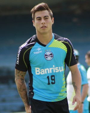 Vargas, atacante do Grêmio (Foto: Diego Guichard)