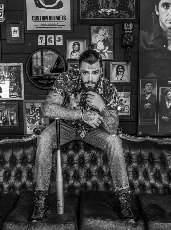 Felipe Tito adorou a novidade de participar da revista no Instagram (Foto: Jacques Dequeker )