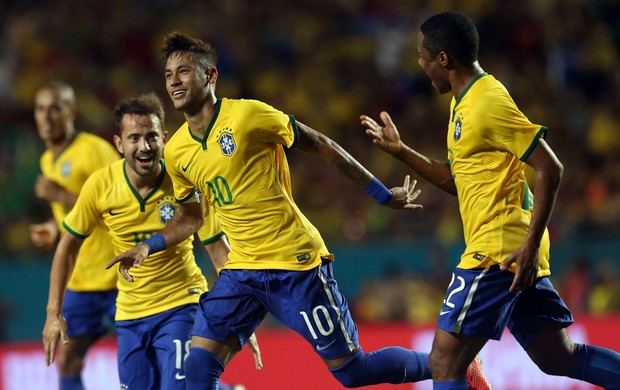 Brasil x Colômbia - Neymar comemoração (Foto: Mowa Press)
