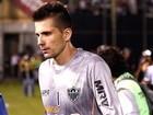 Brasileirão preocupa Victor 'Se relaxar,
luta para não cair' (AP)