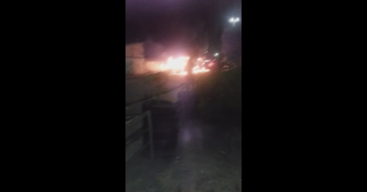 Polícia registra ataques a ônibus com fogo em ruas de Manaus - Globo.com