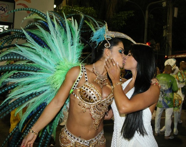 Fran Petersen e Luana Caetano (Foto: Editora Globo)