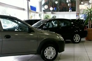 Vendas; carros (Foto: Reprodução / Jornal da Globo)