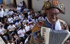 Olinda faz festa com orquestras e boneco gigante (Priscila Miranda/G1)