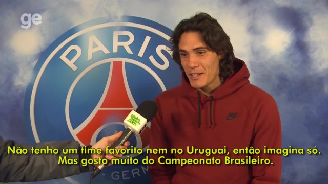 <p>
 Cavani se revela f&atilde; de Ra&ccedil;a Negra e SPC e diz que est&aacute; &agrave; espera de Neymar no PSG</p>
