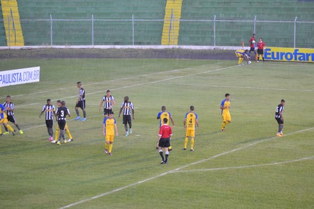 São Carlos x Botafogo (Foto: Angelo Tedeschi)
