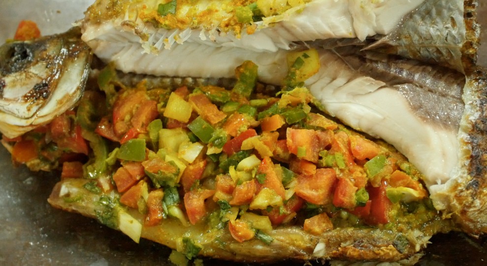 Rede Globo Amazonas Matrinxa Recheada E Assada Na Brasa Foi A Receita Do Amazonia Rural Veja Em uma tigela, misture os ingredientes do vinagrete. rede globo