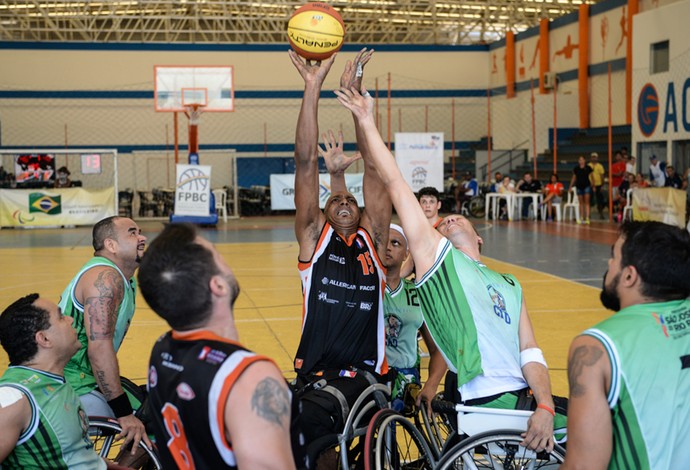 basquete em cadeira de rodas final brasileiro (Foto: Marcelo Lacerda/Divulgação)