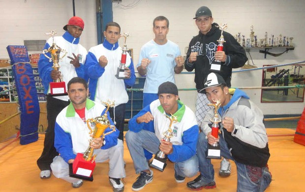 Atletas de Bertioga, Campeonato Brasileiro de Muay Thai (Foto: Divulgação / Prefeitura municipal de Bertioga)