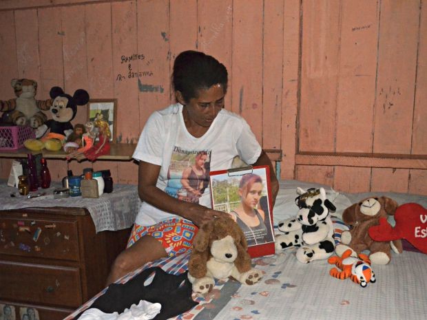 Mãe mantém quarto da filha intacto para relembrar da jovem (Foto: Iryá Rodrigues/G1)