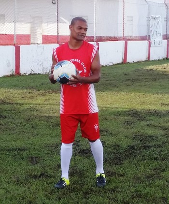 Léo Mineiro, volante do Rio Branco-AC (Foto: Duaine Rodrigues)