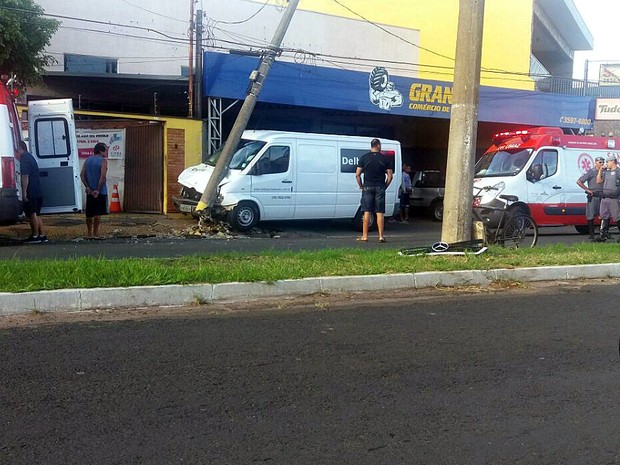 G Van Invade Cal Ada E Mata Idoso Ap S Motorista Passar Mal Em Rio