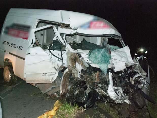 Motorista morreu na hora (Foto: Giácomo Miranda/Diário Alto Vale)