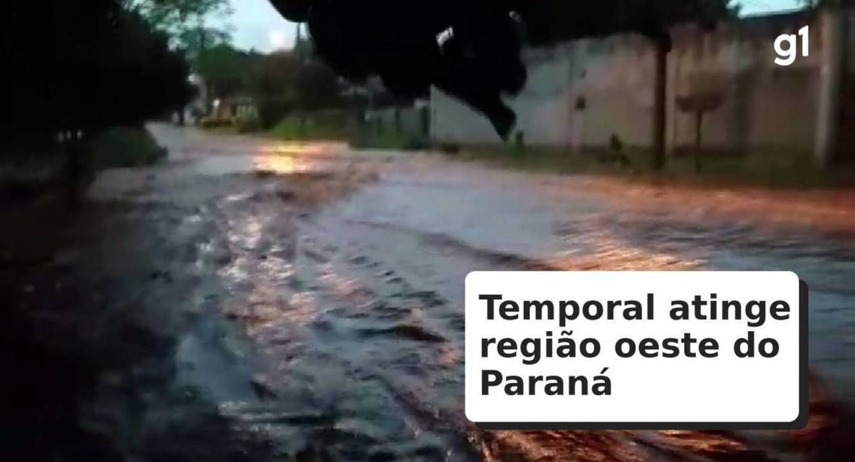 Temporal Deixa Ruas Alagadas Na Regi O Oeste Do Paran V Deos Oeste