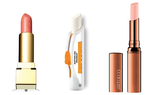 TRÊS OPÇÕES PARA FINALIZAR O LOOK: BATONS CLARINHOS OU LIP BALM (Foto: Revista Marie Claire) TRÊS OPÇÕES PARA FINALIZAR O LOOK: BATONS CLARINHOS OU LIP BALM (Foto: Revista Marie Claire)
