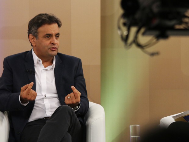 Aécio Neves concede entrevista no Painel RBS (Foto: Maria Polo/G1)