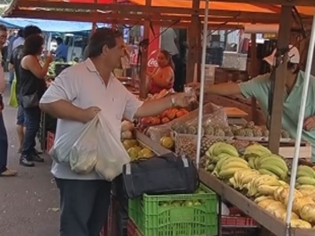 Preço do hortifrúti está mais caro nas feiras e supermercados  (Foto: reprodução/TV Tem)