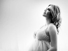 Jéssica Costa exibe barriga de grávida e ganha elogios na web