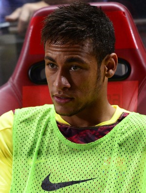 Neymar aquecimento Barcelona (Foto: AFP)