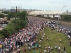 Milhares participam de procissão de Navegantes em Porto Alegre