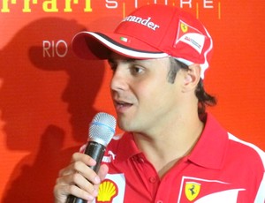 Felipe Massa inaugura Ferrari Store no Rio de Janeir (Foto: Tulio Moreira / Globoesporte.com)