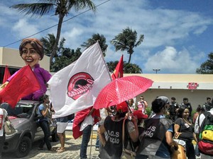 Grevistas pedem retomada das negociações em relação à greve (Foto: Leonardo Melo/G1)